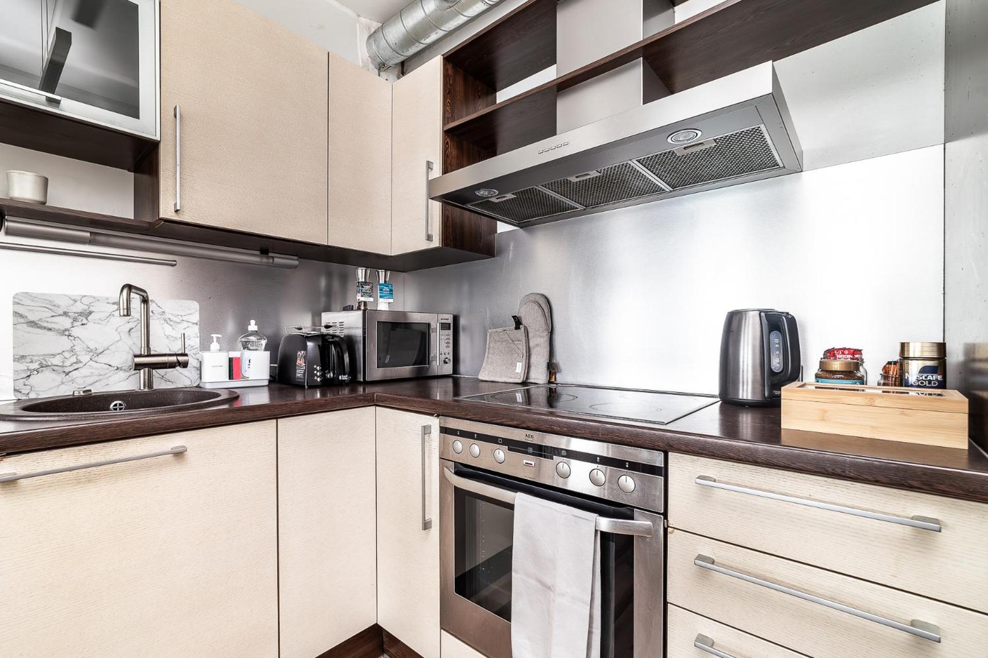 Floor Near Ferry Terminal - Free Parking Leilighet